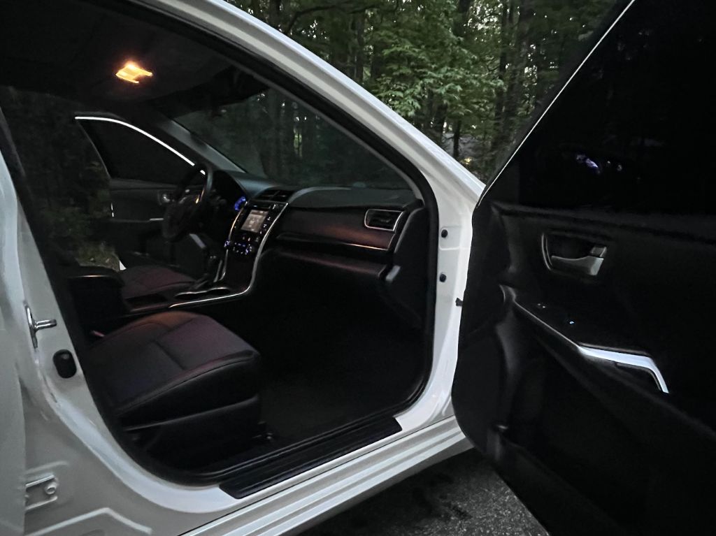2016 Toyota Camry Special Edition - Photo 13