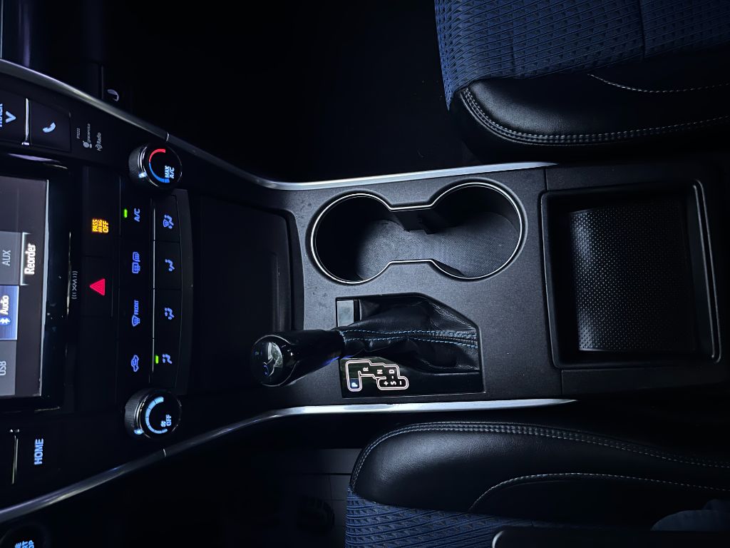 2016 Toyota Camry Special Edition - Photo 17