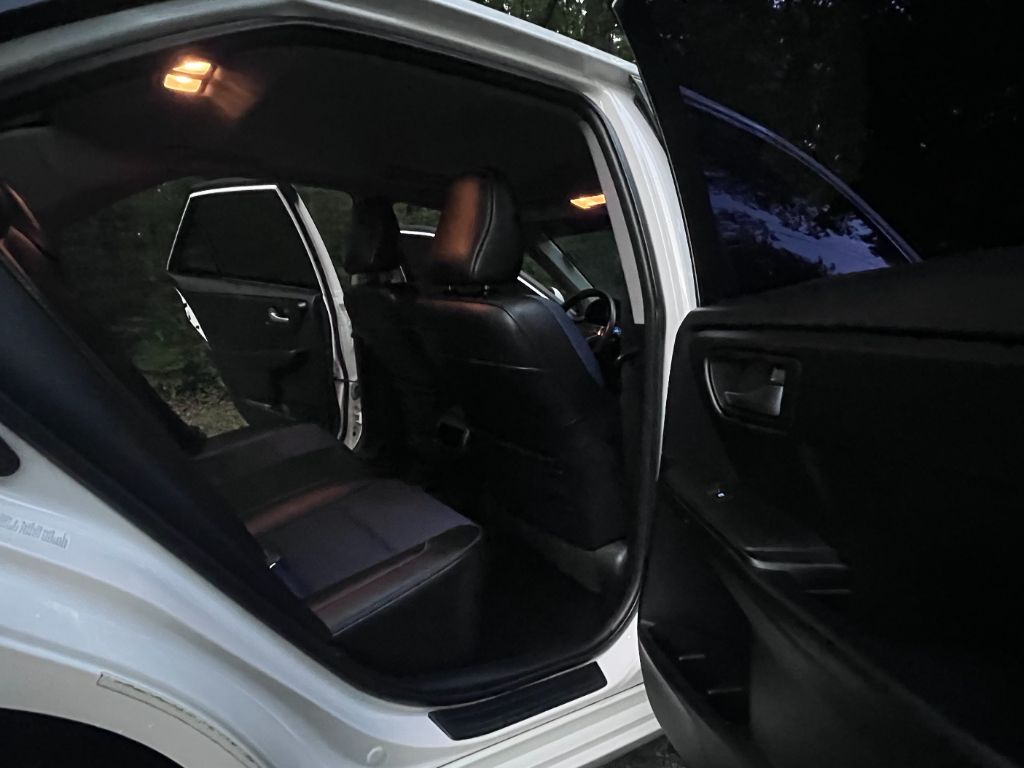 2016 Toyota Camry Special Edition - Photo 12