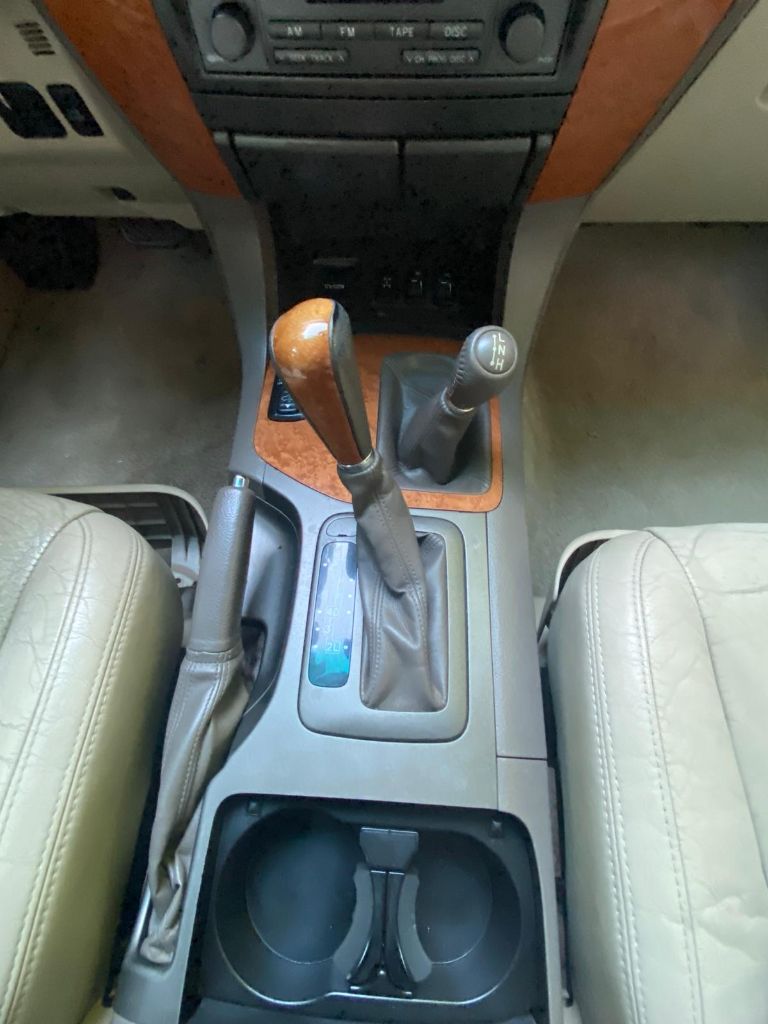 2004 Lexus GX 470 - Photo 19