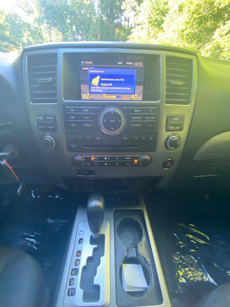 2015 Nissan Armada SV - Photo 15