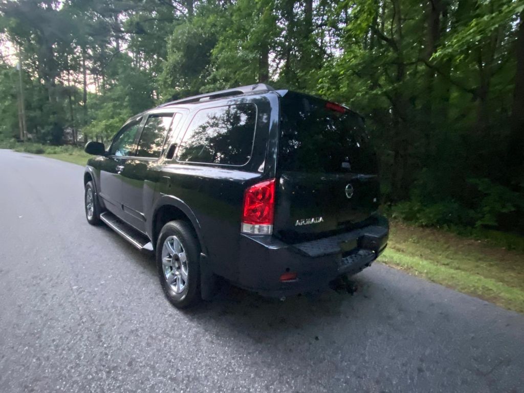 2015 Nissan Armada SV - Photo 8