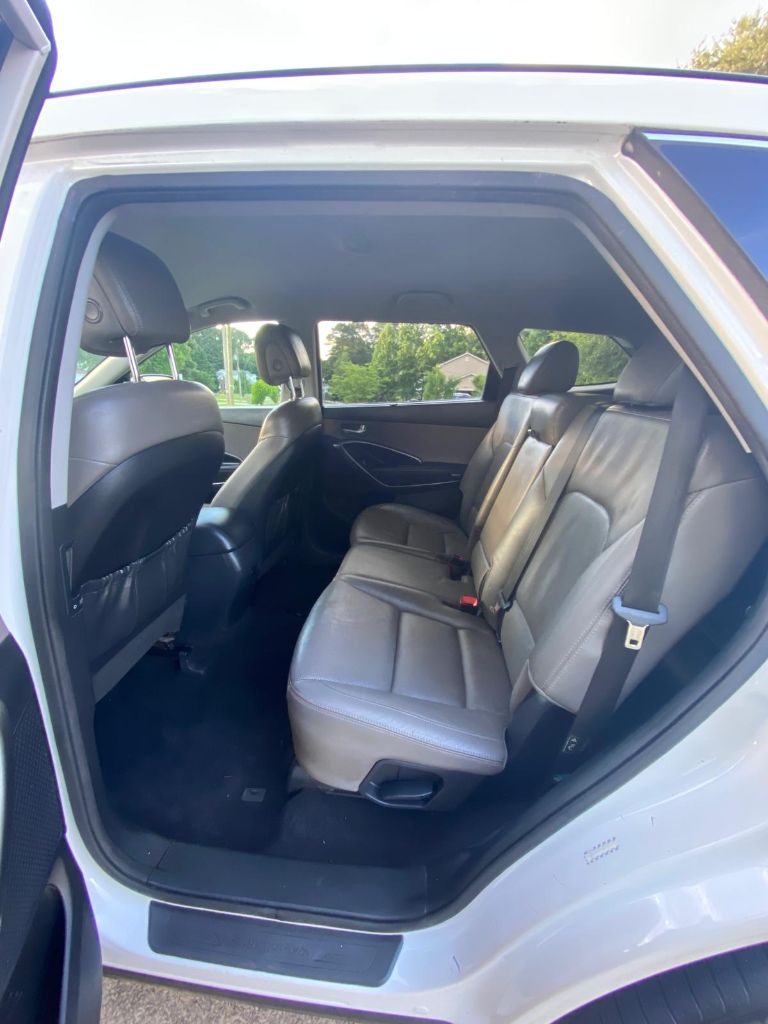 2016 Hyundai Santa Fe SE - Photo 12