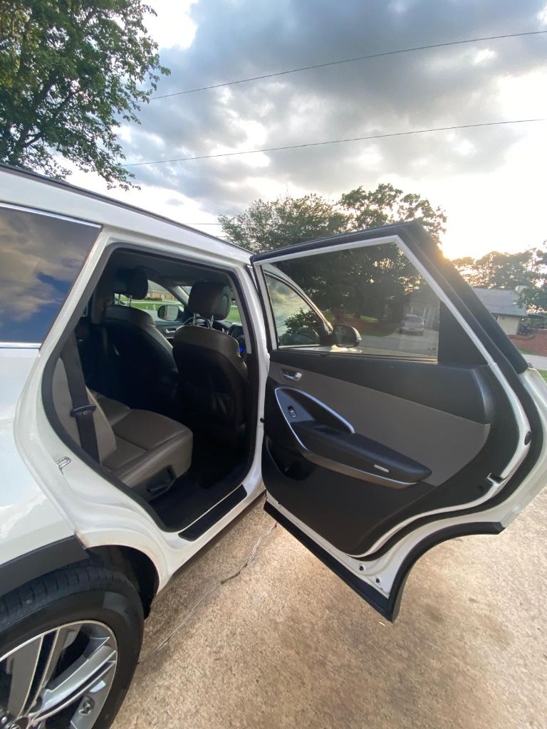 2016 Hyundai Santa Fe SE - Photo 18