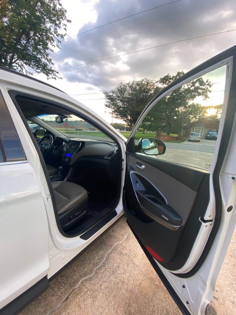 2016 Hyundai Santa Fe SE - Photo 16